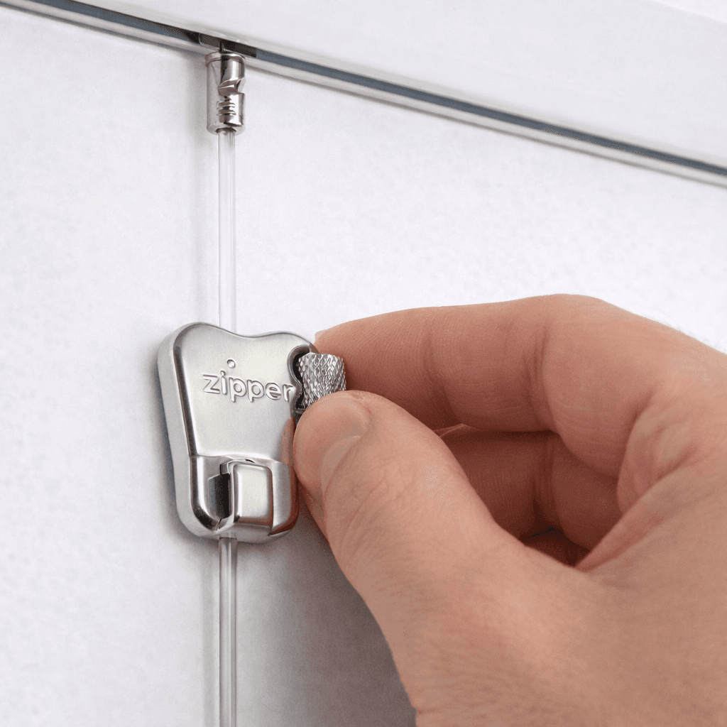 Step 03: Attach Cables & Hooks