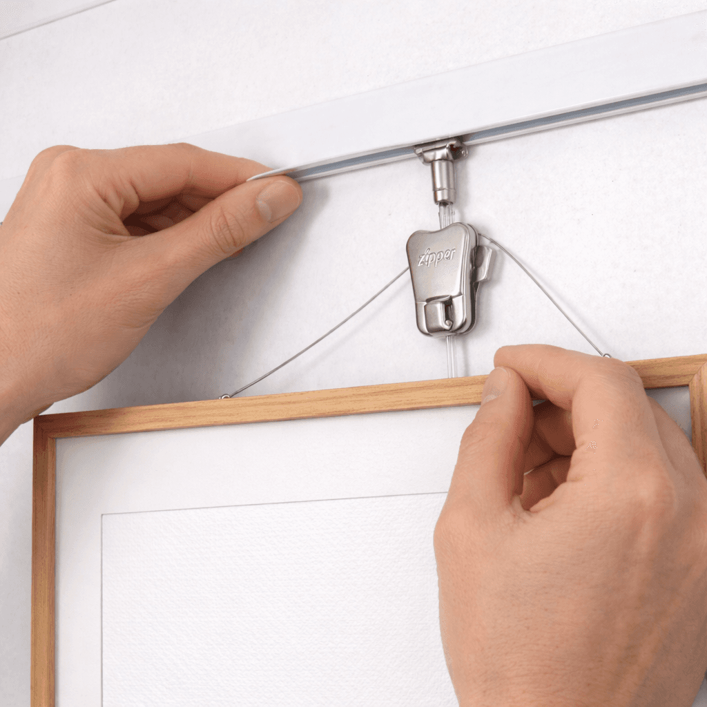 Step 04: Hang & Adjust